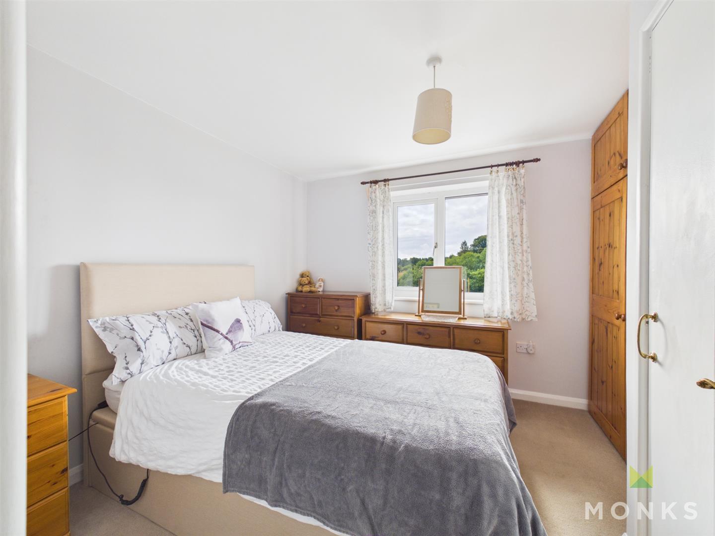 6 Brook Lea Close, Oswestry, SY10 9DA For Sale